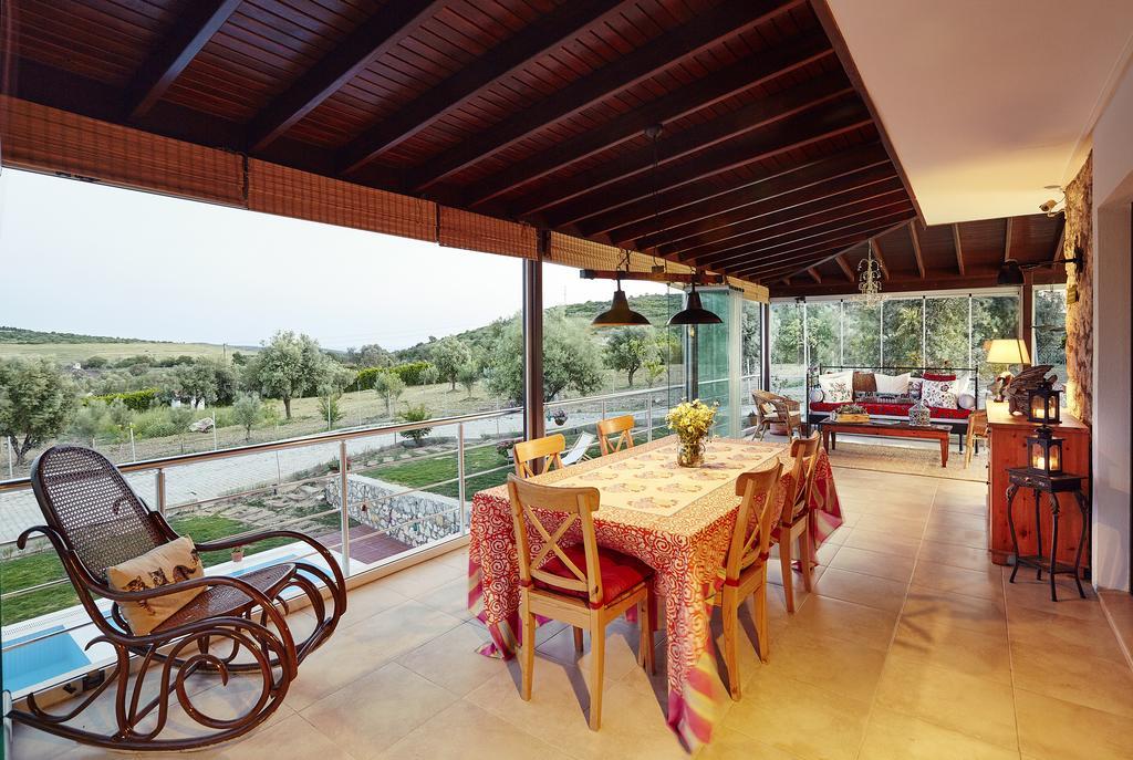 L'Olivier Guest House Alaçatı Luaran gambar