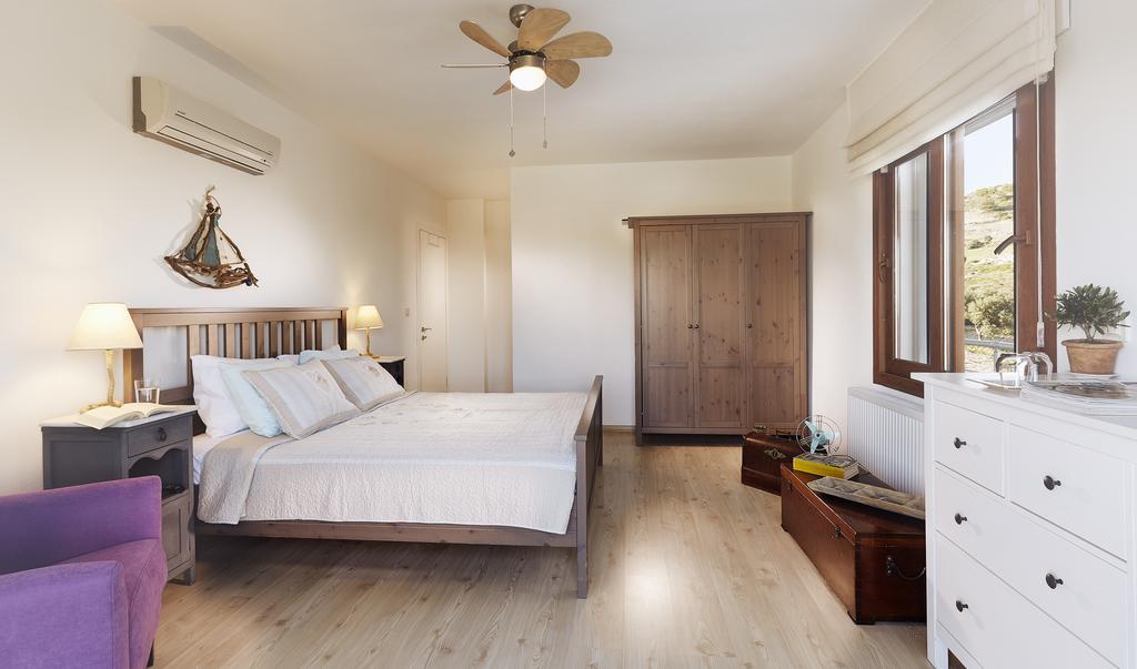 L'Olivier Guest House Alaçatı Bilik gambar